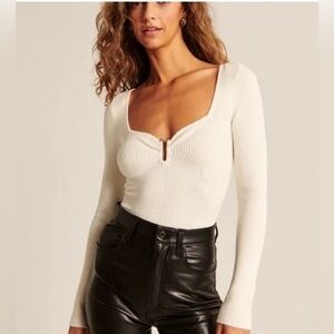 Abercrombie Long-Sleeve Hardware Detail Off White Bodysuit Size Small 1812